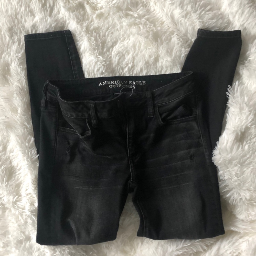 ❤️❤️American Eagle distressed black jeggings❤️❤️